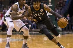 关于数据复盘：武汉三镇次回合对阵密尔沃基雄鹿，王曼昱效率值爆表的信息